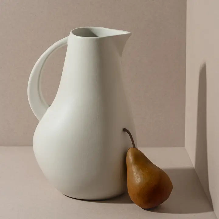 Stoneware Pitcher | Kuduo 64 Oz