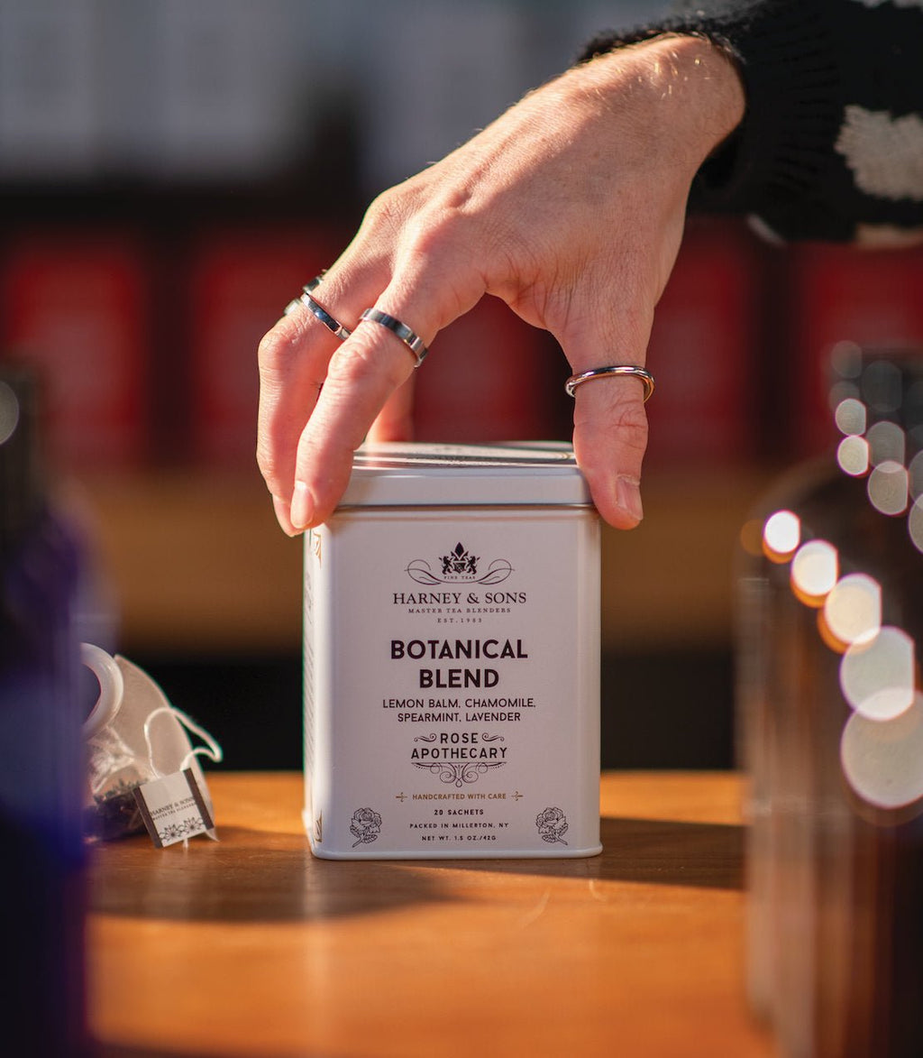 Botanical Blend, Tin of 20 Sachets - DWELL by CMHarney & Sons Fine Teas