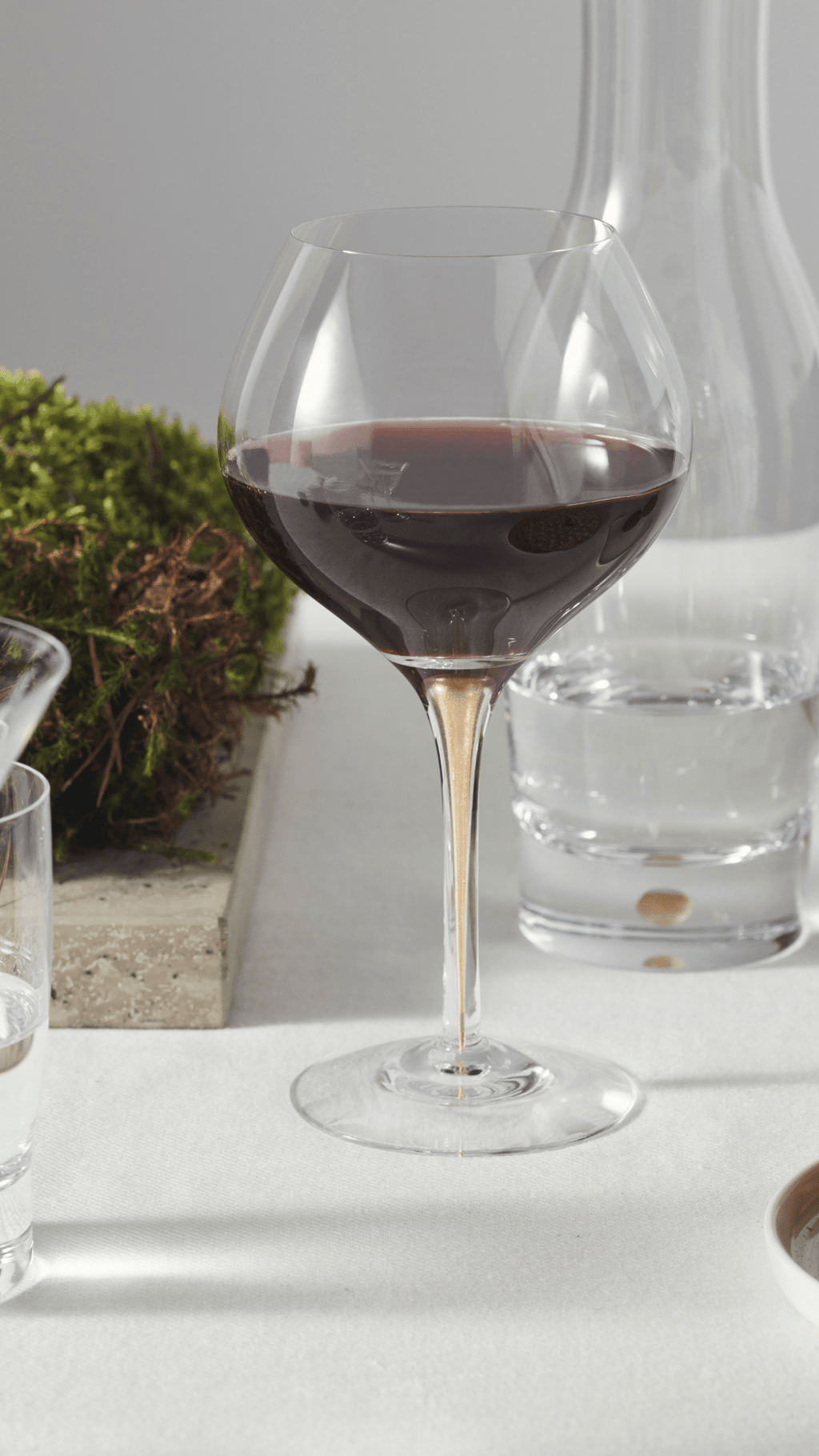 Intermezzo Gold Carafe - DWELL by CMOrrefors