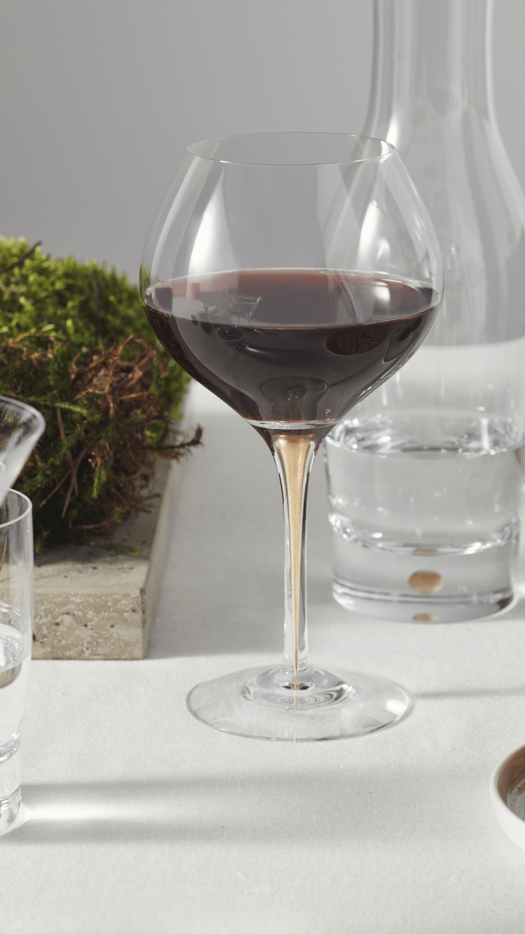 Intermezzo Gold Carafe - DWELL by CMOrrefors