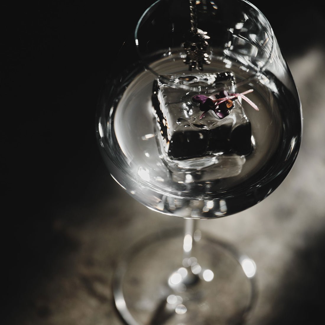 Orrefors Aroma Copa Gin Glass – Spritz Crystal Clear (Set of 4) - DWELL by CMOrrefors